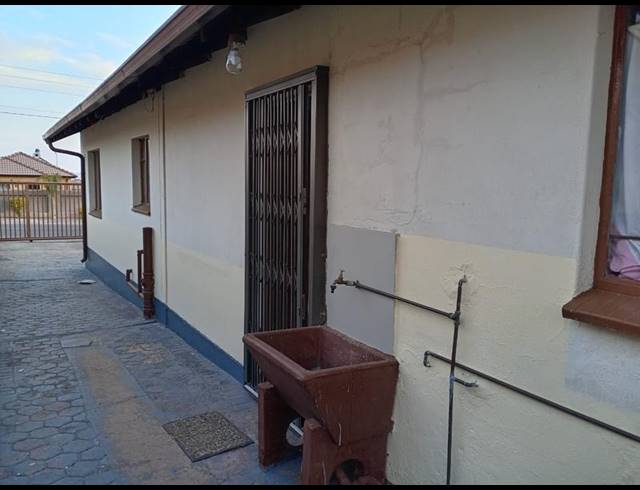 3 BEDROOM HOUSE FOR SALE IN SOSHANGUVE UU